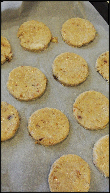 zdrowe ciastka, ciastka z masłem orzechowym, ciastka wegańskie, wegańskie ciastka bez cukru, ciastka daktylowe, ciastka z płatków gryczanych, ciastka gryczane, ciatka bezglutenowe,