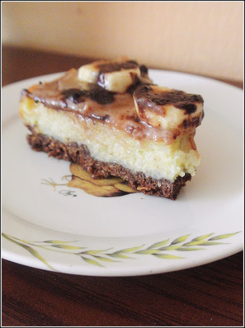 tarta karmelowa, tarta karmelowo-kokosowa, tarta wegańska, tarta karmelowa wegańska, tarta z masą kokosową, zdrowa tarta, fit tarta na słodko, 