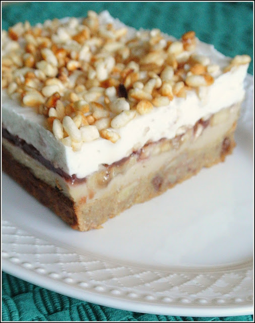 zdrowy przekładaniec, fit ciasto banoffee, fit banoffee, fit ciasto z bananami, pianka kokosowa, ciasto z kokosem, banoffee przepis, blondies, ciasto blondie, ciasto z ciecierzycy, wegańskie ciasta,