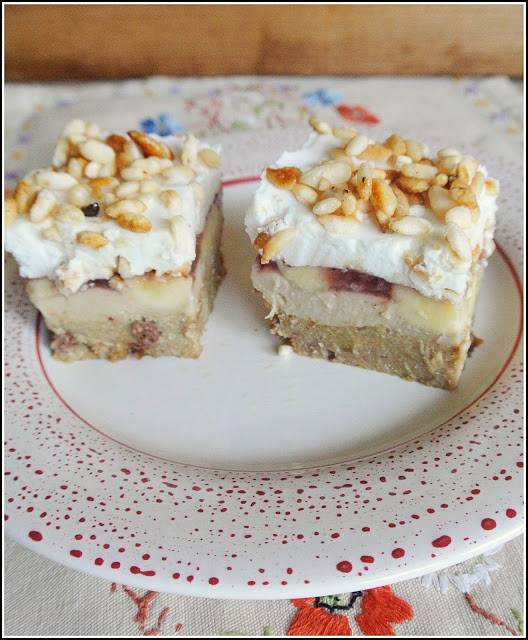 ciasto banoffee, przepis na banoffee, ciasto bananowo-kokosowe, wegańskie ciasto, fit banoffee, wegańskie banoffee, wegańskie ciasto bananowe, wegańskie blondies,