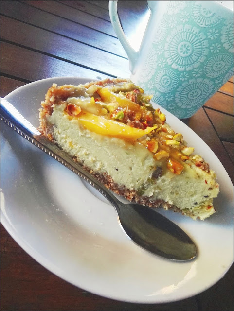 tarta limonkowa, tarta bez pieczenia, wegańska tarta bez pieczenia, wegańskie ciasta przepis, wegański sernik przepis,