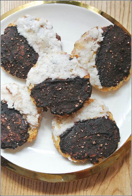 ciastka biało-czerwone, przepis na zdrowe ciasteczka, ciasteczka bez cukru, ciastka z mąką migdałową, przepisy z mąką kokosową, ciasta z mąką kokosową, ciasteczka z mąką kokosową, 