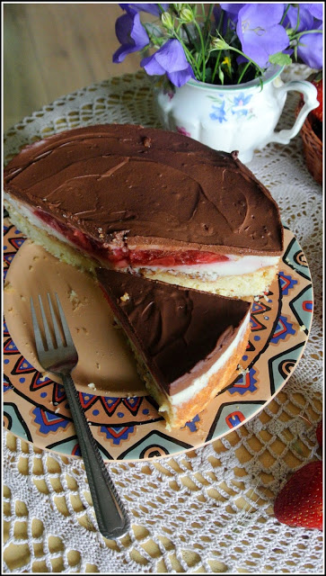 wegańskie ciasto migdałowo-cytrynowa panna,