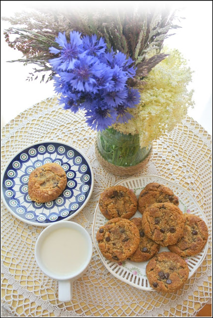 zdrowe ciastka bez nabiału, ciastka bez białego cukru, ciastka pieguski, chocolate chip cookies, amerykańskie ciastka,  ciastka z czekoladą przepis, ciastka low carb, fit ciastka,
