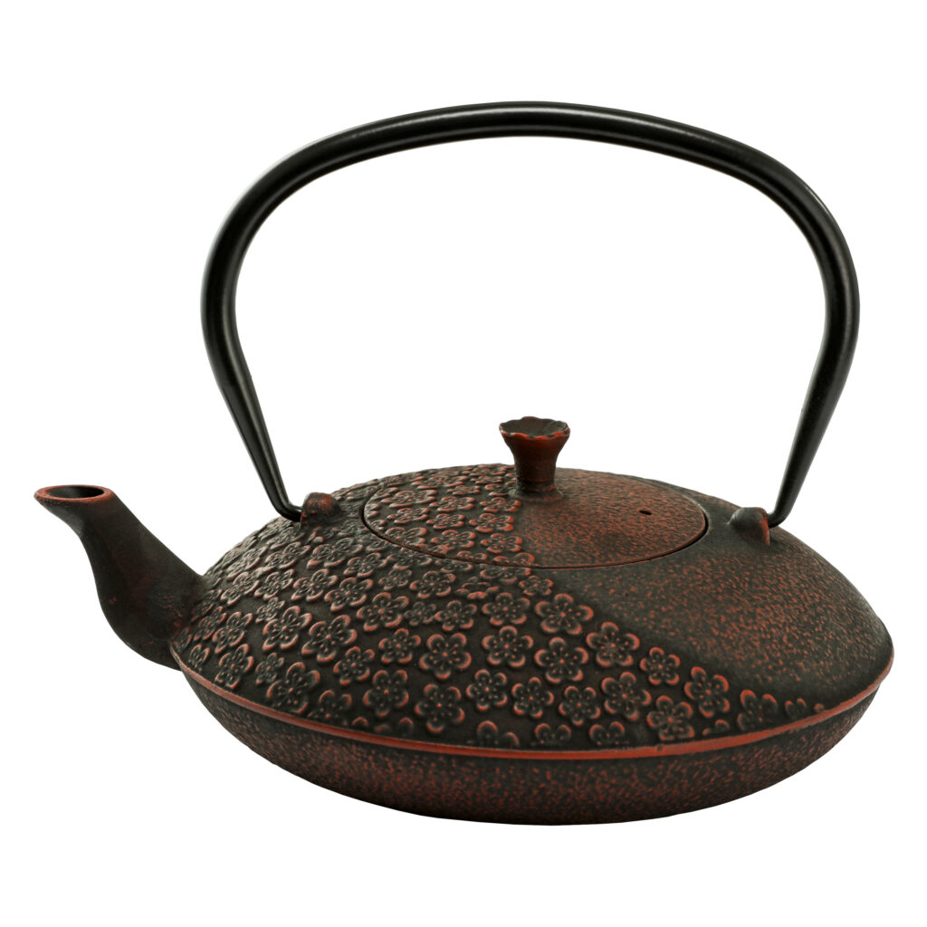 żeliwny czajnik, akcesoria do herbaty, designerski czajnik, czajnik do herbaty, jak zaparzać herbatę, rytuał herbaty, rytuał parzenia herbaty, 