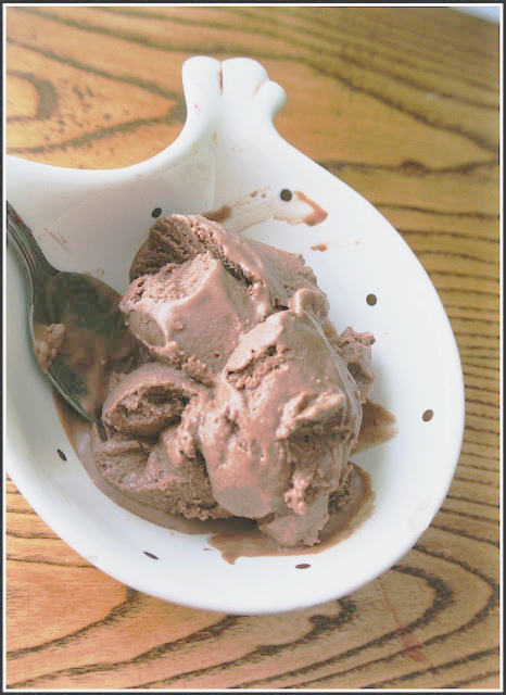 lody nugatowe bez cukru, lody wegańskie, lody nutella, dietetyczne lody bez cukru, lody na mleczku kokosowym, kremowe lody, przepis na domowe kremowe lody, lody bez maszynki, zdrowe lody bez maszynki,