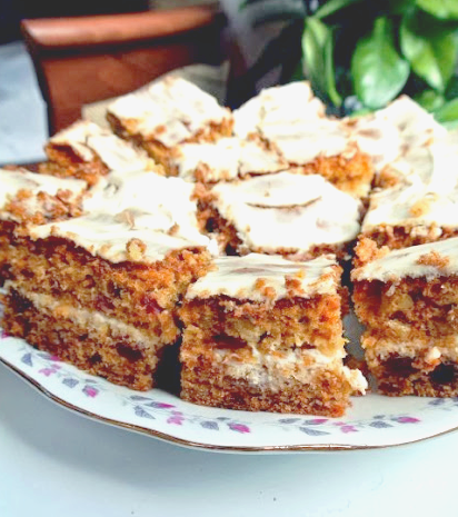 najlepsze ciasto dyniowe, ciasto dyniowe przekładane serkiem, ciasto dyniowe, ciasta z dynią, przepis na ciasto dyniowe, zdrowe ciasto dyniowe,