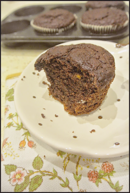 najlepsze muffinki czekoladowe, muffinki fit czekoladowe, słodkie ziemniaki przepis, słodycze z batatów, ciasto czekoladowe z batatów, zdrowe słodycze, zdrowe babeczki czekoladowe, muffinki dietetyczne przepis, muffinki czekoladowe bez cukru przepis, najlepsze fit muffinki,